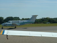 N295CP @ SOU - Beech B.200 Super King Air - by Gerald Shimbart