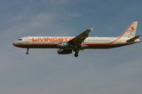 I-LIVB @ BRU - arrival of flight LM5571 on rnw 25L