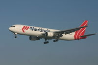 PH-MCH @ BRU - short to land on rnw 25L