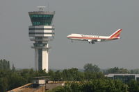 N714CK @ BRU - landing of N714CK on rnw 25R,  seen from rnw 25L - by Daniel Vanderauwera