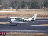 N907RY @ PDK - DEA Flint 07 Taxing to Epps Air Service - by Michael Martin