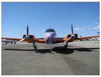 N2771 @ VNY - Baron N2771 nose view