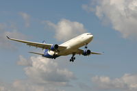 OO-SFN @ BRU - short to land on RWY 02