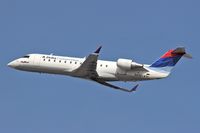N432SW @ LAX - Delta Connection / Skywest N432SW departing LAX RWY 25R.