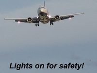UNKNOWN @ KLAS - Lights on for safety
