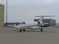 N915MP @ KMCI - 2001 Cessna CitationJet