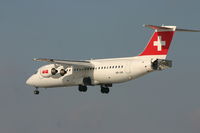 HB-IXR @ BRU - short to touch rnw 25L