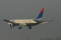 N174DN @ BRU - arrival of flight DL140 on rnw 25L