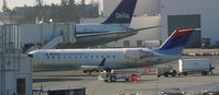 N457SW @ KSEA - RJ at gate