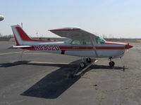 N9302D @ KHIG - 1982 Cessna 172RG - by Travis Jett