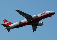 D-ALTB @ EDDL - Duesseldorf Rhein-Ruhr Int'l Airport - by Detlef Hoffmann