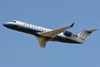 N979SW @ LAX - United Express FLT SKW6522 departing LAX RWY 25R enroute to Phoenix Sky Harbor International Airport (KPHX).