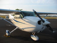 N734QA @ ORL - Nose shot before demo ride - by Dave Roberts