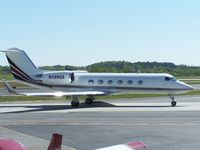 N489QS @ PDK - Taxing to Runway 2R - by Michael Martin