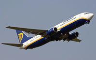 EI-CSZ @ BOH - Boeing 737 8AS - by Les Rickman
