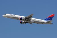 N606DL @ LAX - Delta Airlines N660DL (FLT DAL1623) departing RWY 25R enroute to Cincinnati Northern Kentucky Int'l (KCVG) - Cincinnati, Ohio.