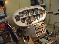 N985B @ KIAG - Panel detail - by Jim Uber