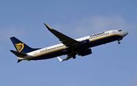 EI-CSX @ BOH - Boeing 737 8AS - by Les Rickman