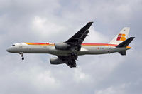 EC-HIR @ LHR - Boeing 757 256 - by Les Rickman