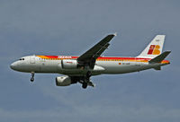 EC-HSF @ LHR - Airbus A320 214 - by Les Rickman