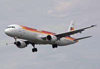 EC-JDM @ LHR - Airbus A321 211 - by Les Rickman