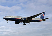 N788UA @ LHR - Boeing 777 222 - by Les Rickman