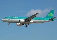 EI-DEL @ LHR - I captured this picture in LHR - by Jakub Gorski