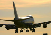 JA8181 @ LAX - Drifting into LAX at dusk. - by Kevin Murphy