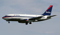 N309DL @ ROC - landing 04 - by scott kerhaert