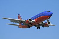 N673AA @ LAX - Southwest Airlines N673AA (FLT SWA236) from Sacramento Int'l (KSMF) - Sacramento, California, on final approach to RWY 24R. - by Dean Heald