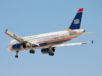 N680AW @ KLAS - US Airways / 2005 Airbus A320-232 - by Brad Campbell