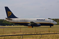 EI-COA @ BOH - Boeing 737 230ADV - by Les Rickman