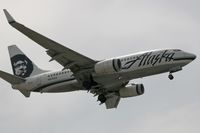N615AS @ LAX - Alaska Airlines N615AS (FLT ASA5) from Ronald Reagan Washington National (KDCA) on final approach to RWY 24R.