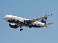 N619AW @ KLAS - US Airways / 1995 Airbus Industrie A320-232 / Now in new colors!