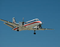 N901AE @ SAN - N901AE on final approach at Lindberg Field, San Diego - by Andrew Weiner