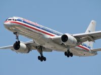 N699AN @ KLAS - American Airlines / 1995 Boeing 757-223 - by SkyNevada - Brad Campbell