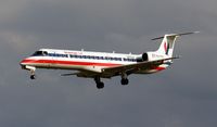 N906AE @ ROC - landing 04