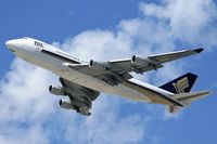 9V-SFM @ LAX - Singapore Airlines Cargo 9V-SFM (FLT SQC7965) climbing out from RWY 25L enroute to Ted Stevens Anchorage Int'l (PANC).