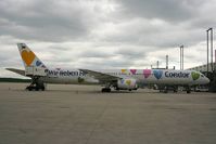D-ABON @ CGN - visitor - by Wolfgang Zilske