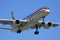 N186AN @ LAX - American Airlines N186AN (FLT AAL161) from Miami Int'l (KMIA) on final approach to LAX RWY 24R. - by Dean Heald