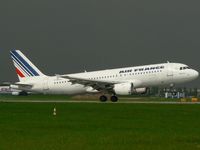 F-GFKJ @ PRG - Airbus A320-211 - by Martin Myslivec