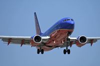 N461WN @ LAX - Southwest Airlines N461WN (FLT SWA971) from Chicago Midway Int'l (KMDW) on final approach to RWY 24R.
