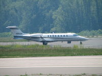 N900P @ IPT - GA Ramp at IPT - by Sam Andrews
