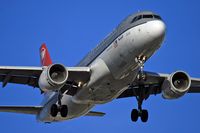 N340NW @ LAX - Northwest Airlines N340NW (FLT NWA781) from Minneapolis St Paul Int'l (KMSP) on final approach to RWY 25L. - by Dean Heald