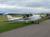 N5302A @ FDK - Nice Skyhawk down at the 2006 AOPA Fly-in from Capital City Airport (Harrisburg, PA) [KCXY/CXY] - by Sam Andrews