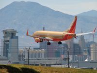 N772SW @ KLAS - Southwest Airlines / 2000 Boeing 737-7H4 - by SkyNevada - Brad Campbell