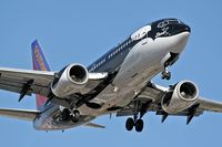 N713SW @ LAS - Southwest Airlines Shamu N713SW on final approach to RWY 25L.