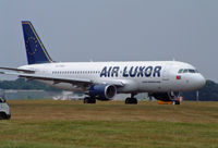 CS-TMW @ BOH - Airbus A320 214 - by Les Rickman
