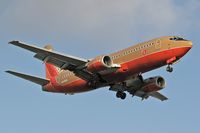 N684WN @ LAX - Southwest Airlines N684WN (FLT SWA433) from Salt Lake City Int'l (KSLC) on final approach to RWY 24R.