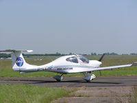 G-CCHF @ EGTC - Diamond DA40 at Cranfield